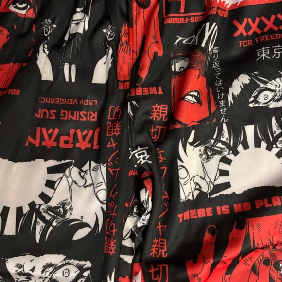 Mens New Bold Graphic Print Jogger Pants
Tokyo drift style print with roses - Picture 4 of 4